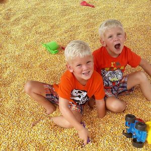 Meet your Posher, Crystal